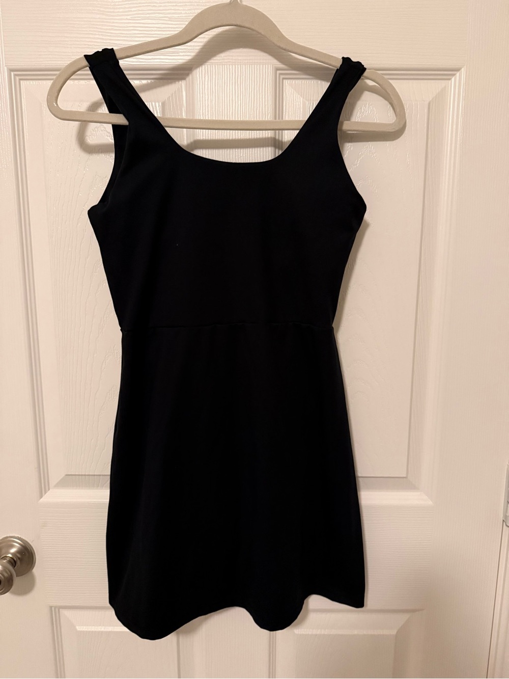 GAP Fit Black Sleeveless Scoop Neck Mini Activewear Dress